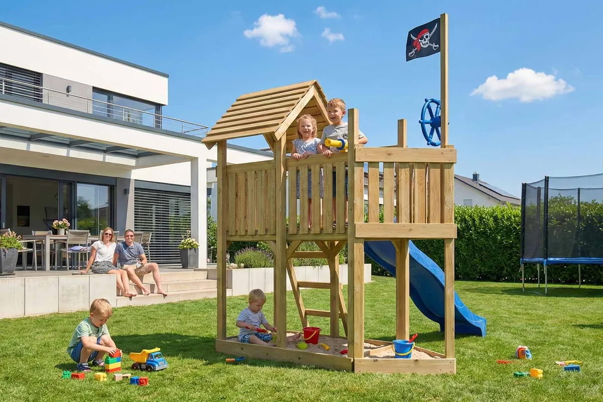 Spielturm Mia Aktiv mit blauer Rutsche und Leiter
