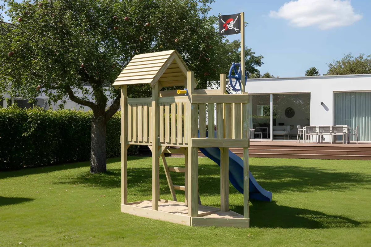 Spielturm Mia Aktiv mit blauer Rutsche und Leiter