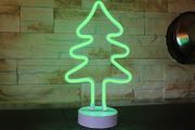 Schlauchfigur-Tanne-gruen-mit-Batteriefach Figur Tanne 96 LED grün 35 cm mit Neon-Lichtband Batterie Weihnachten