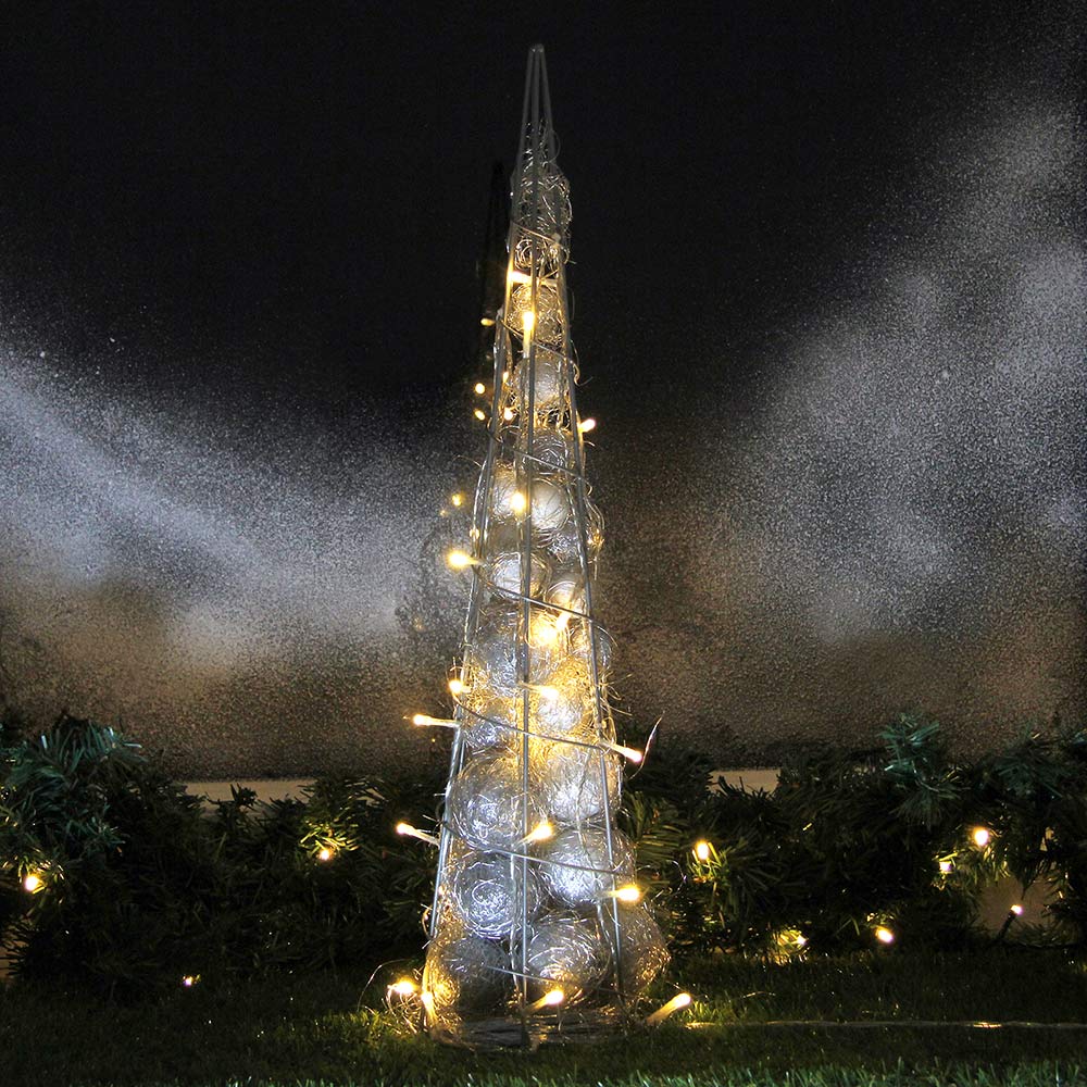 weihnachten-lichterkegel-silber Pyramide 60 cm aus Draht 30 LED warmweiß Weihnachtspyramide Innendekoration
